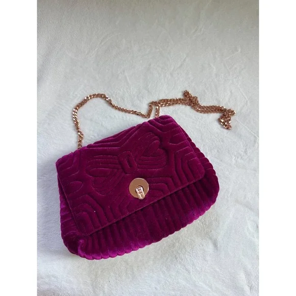 Ted Baker velvet chain-link crossbody bag - Picture 3 of 6